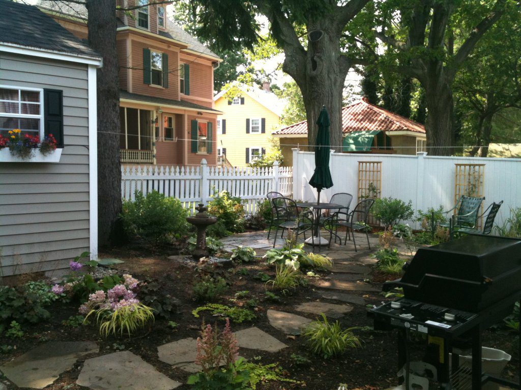 Melrose back yard with patio