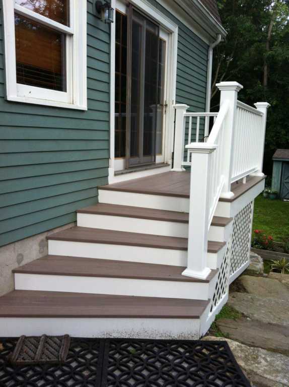 Breakfast deck with Custom Staircase